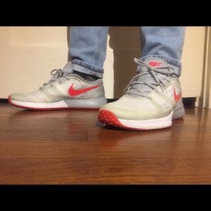 Nike sneakers - size 9